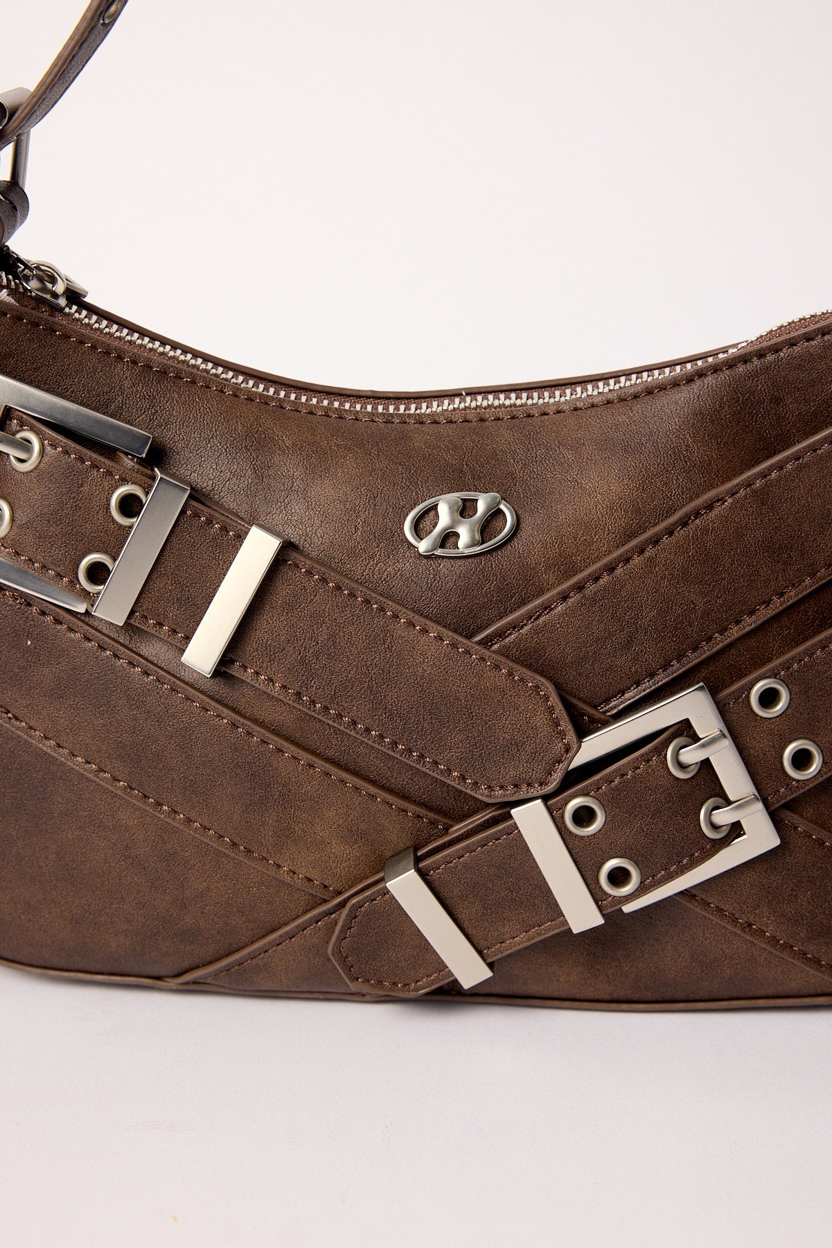 Neovision Latch Shoulder Bag Brown