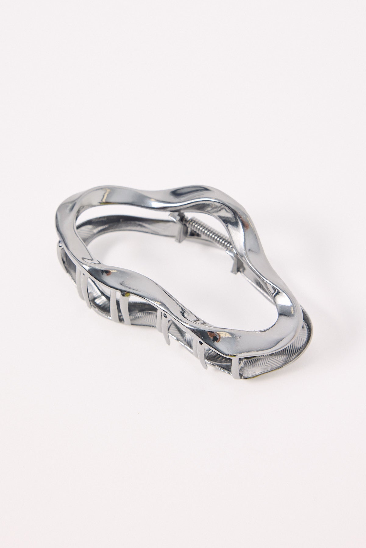 Token Wave Claw Clip Gunmetal