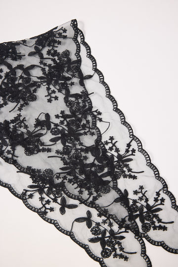 Token Lace Headscarf Black