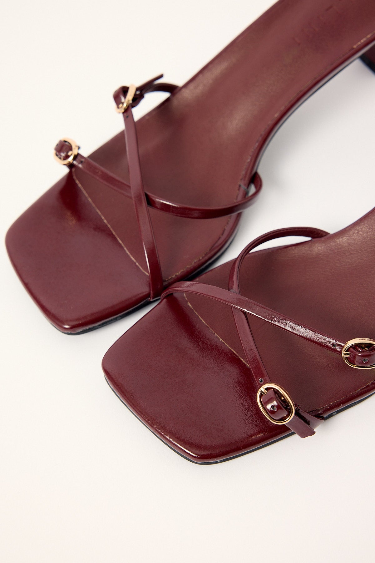 Billini Tilo Dark Cherry Shine