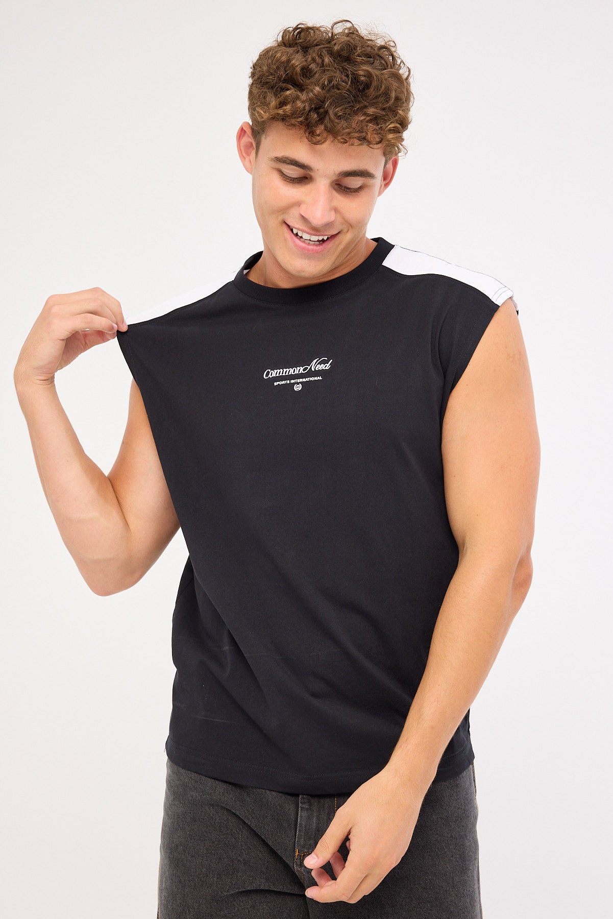 Common Need Blockade Muscle Tank Black/White