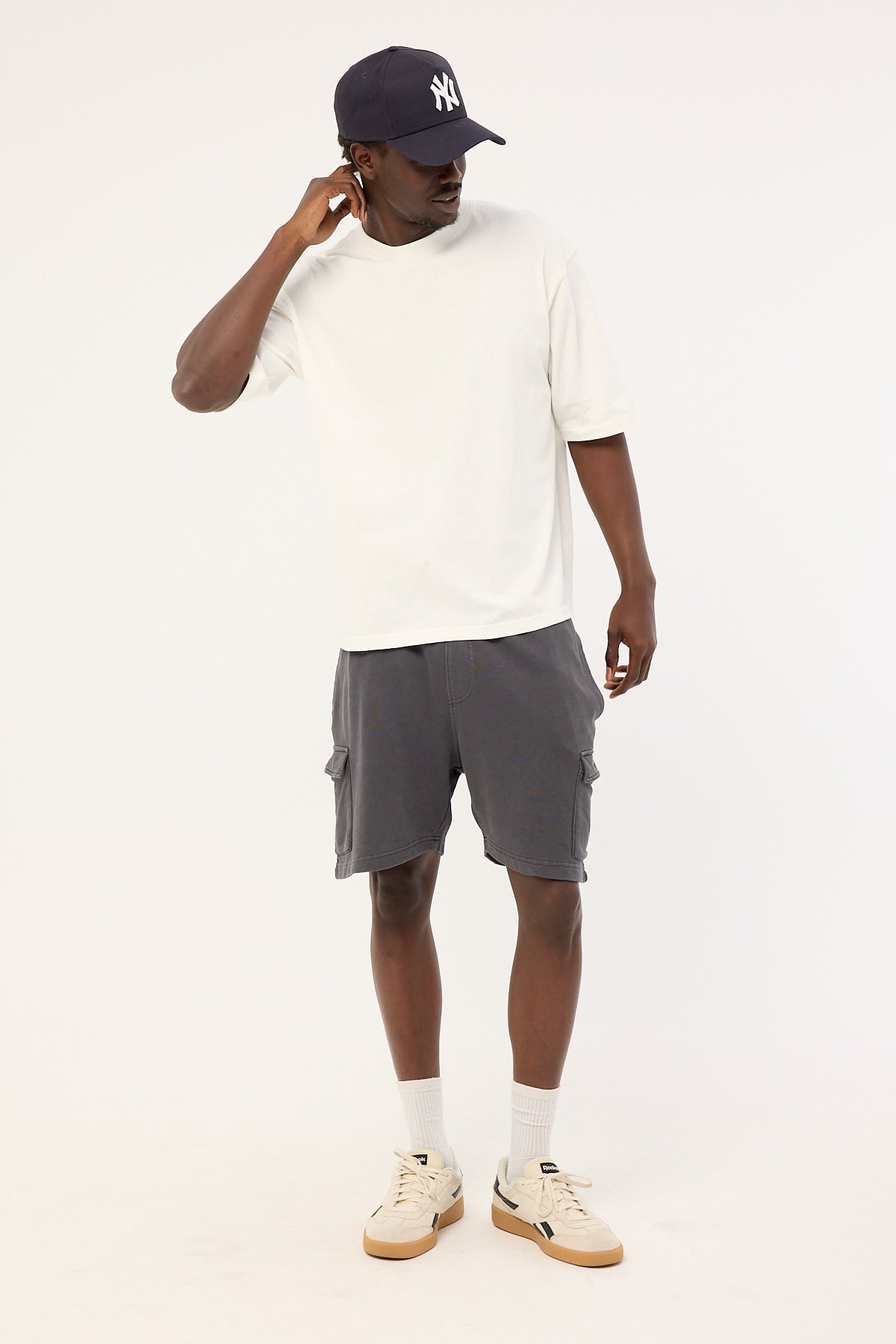 Common Need Relaxed Loopback Cargo Short Washed Black