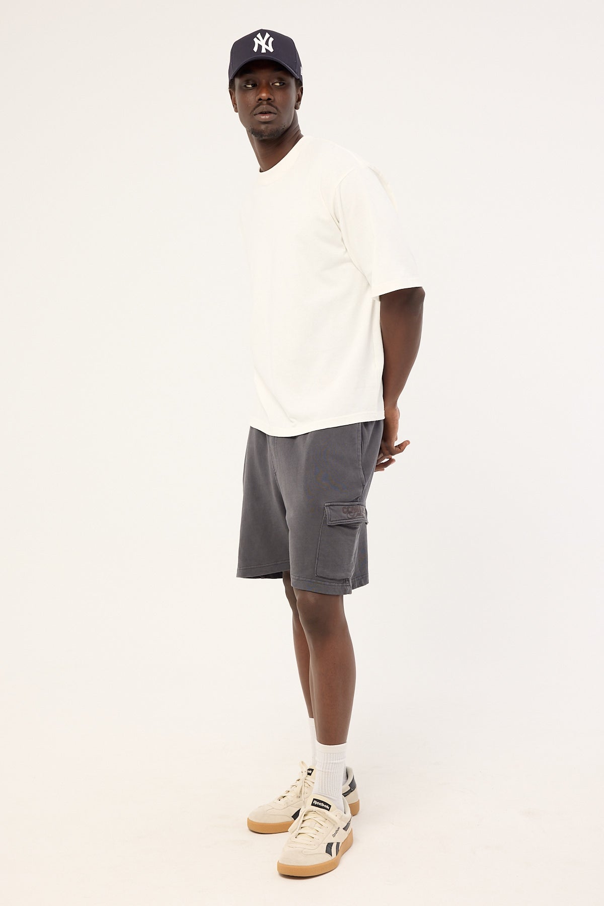 Common Need Relaxed Loopback Cargo Short Washed Black