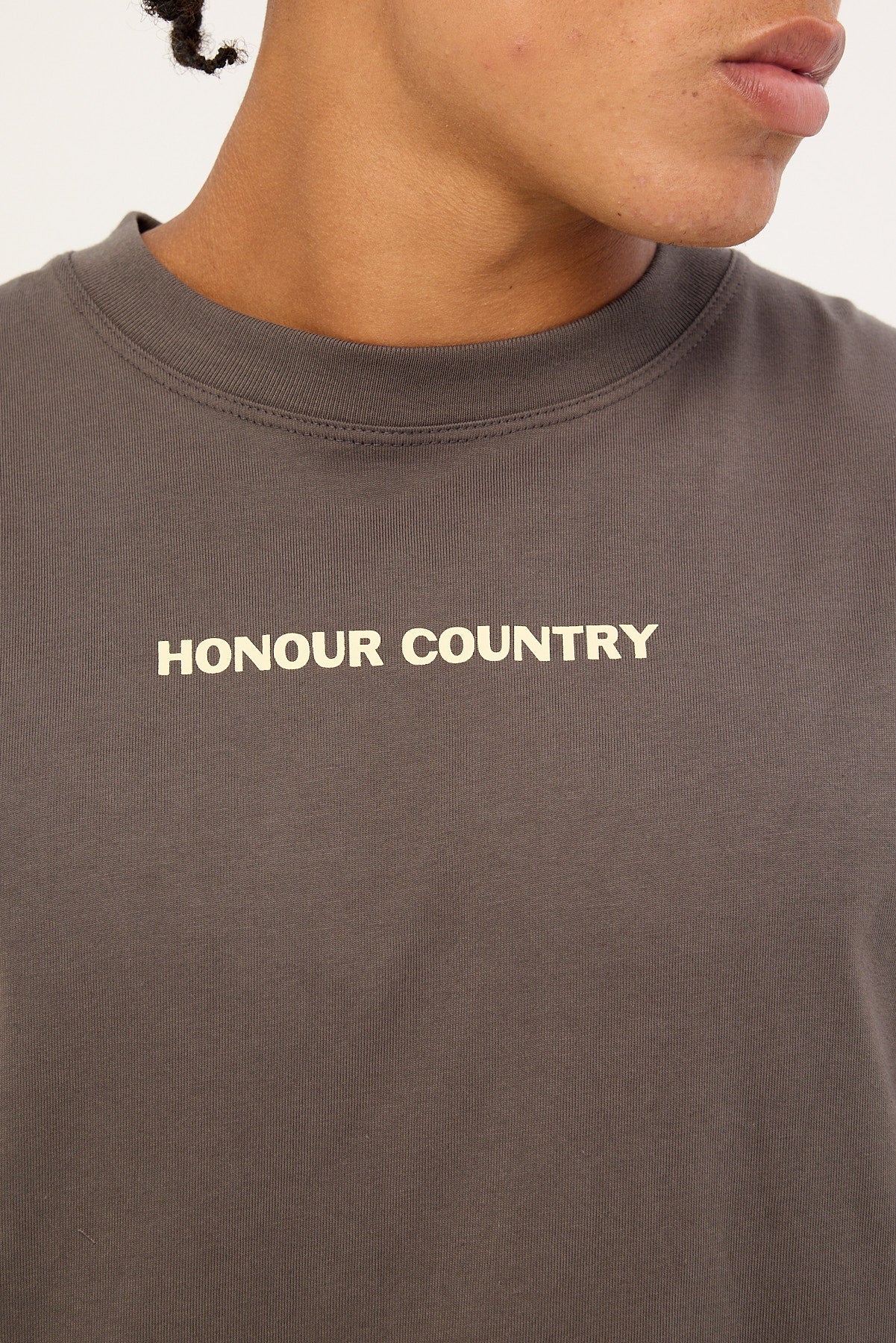Clothing The Gaps Block Honoour Country Tee Charcoal