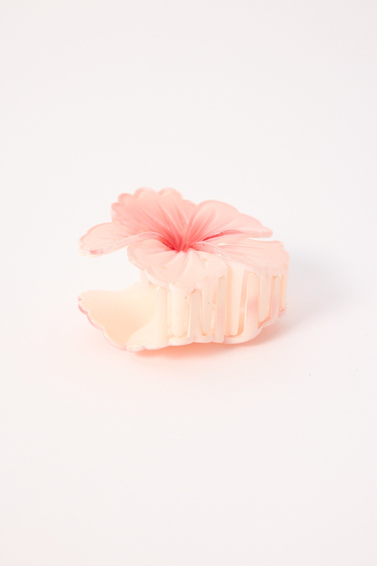 Token Hibiscus Claw Clip Peach