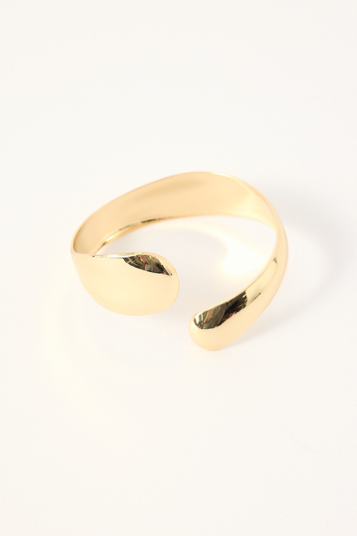 Token Wave Bangle Gold