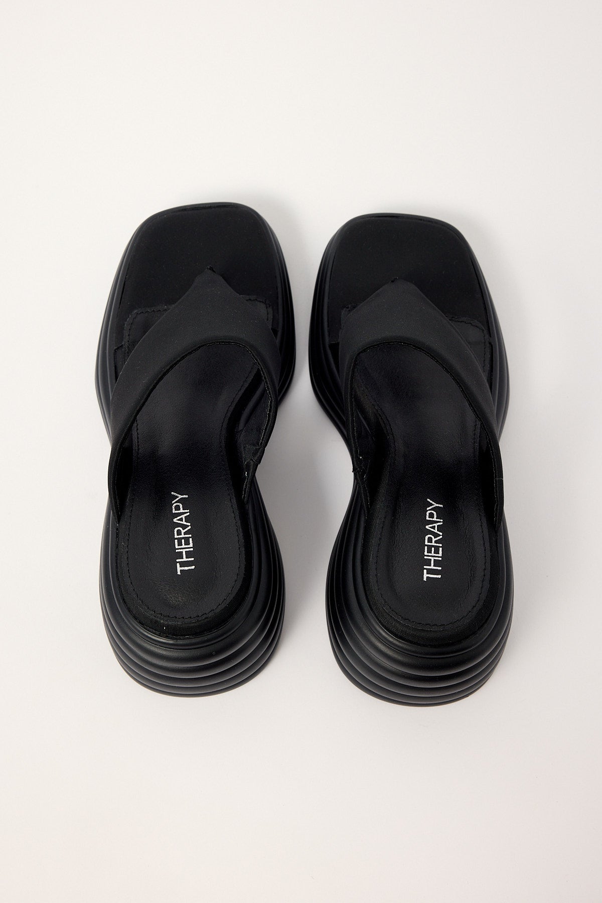 Therapy Forward Wedge Black Lycra