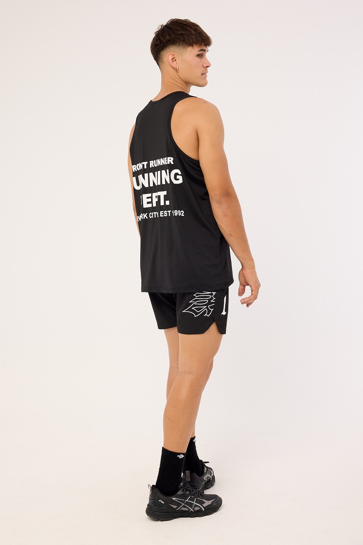 Front Runner Fracture Short Black