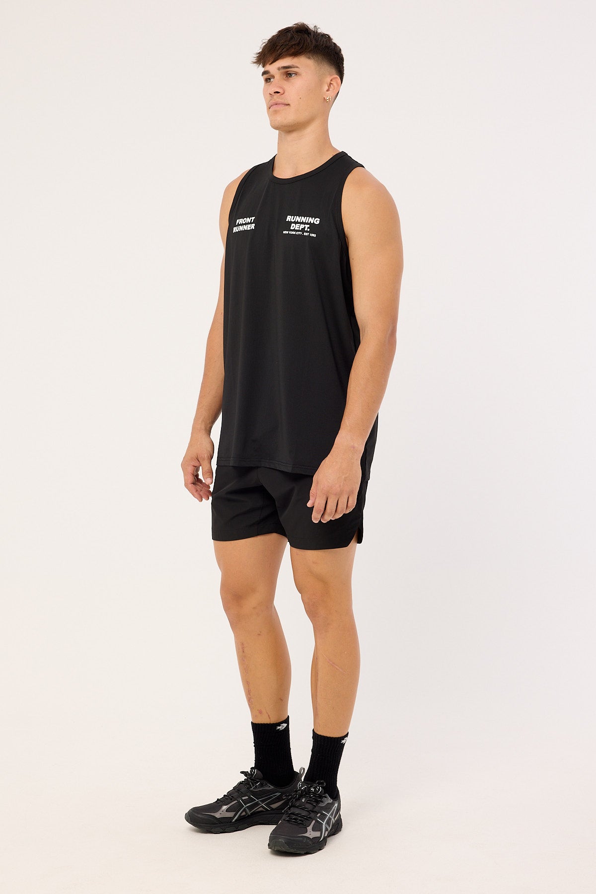 Front Runner Fracture Short Black