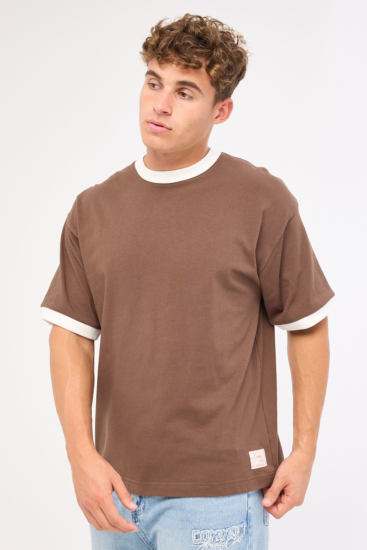 Commom Ringer Common Need Dante Heavyweight Ringer Easy tee Fudge – Universal Store