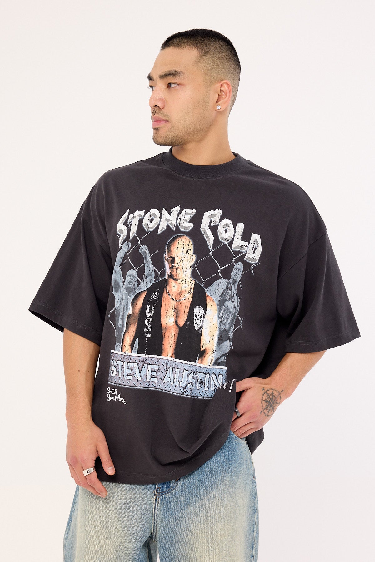 Mitchell & Ness Stone Cold Oversize Boxy Tee Faded Black