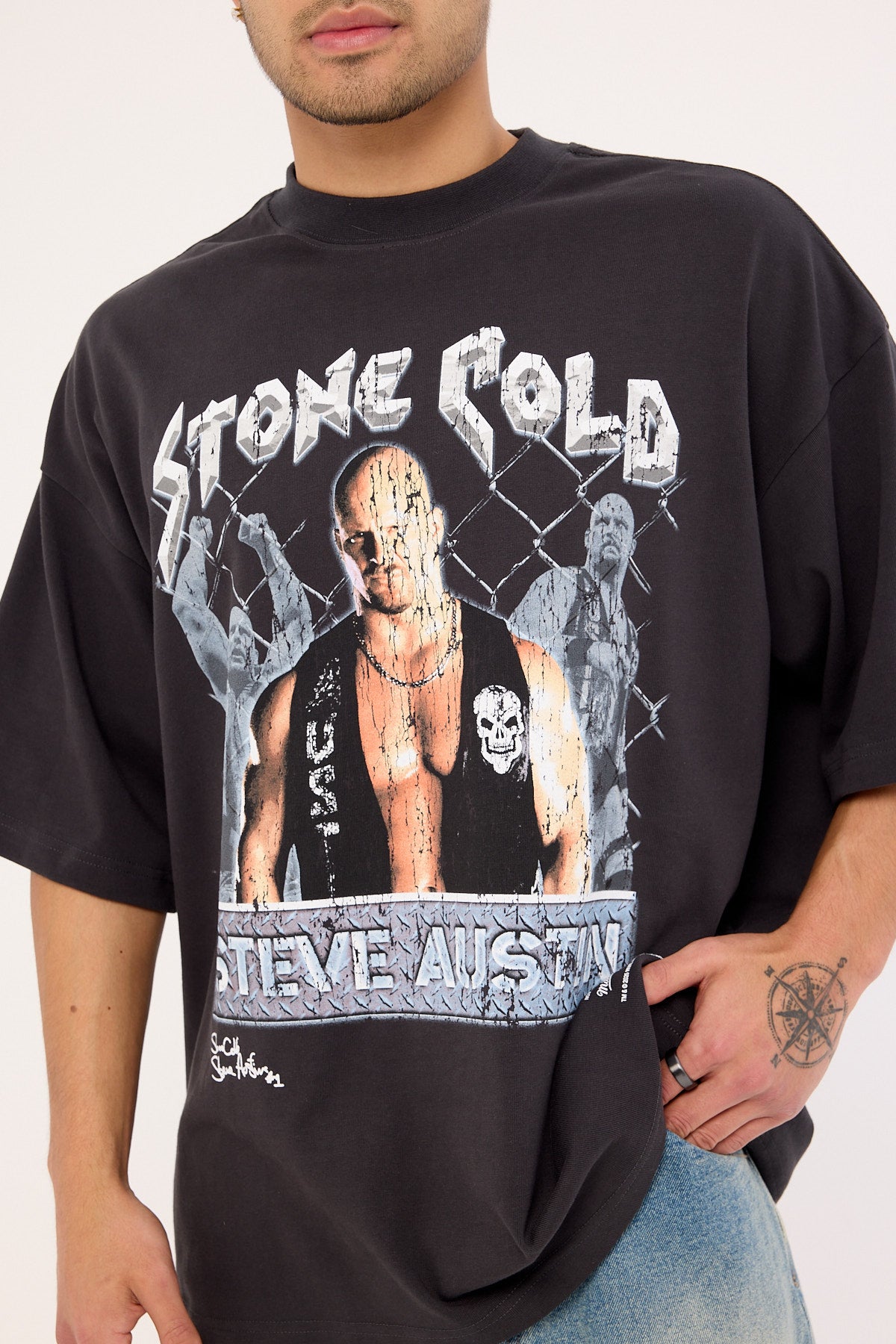 Mitchell & Ness Stone Cold Oversize Boxy Tee Faded Black