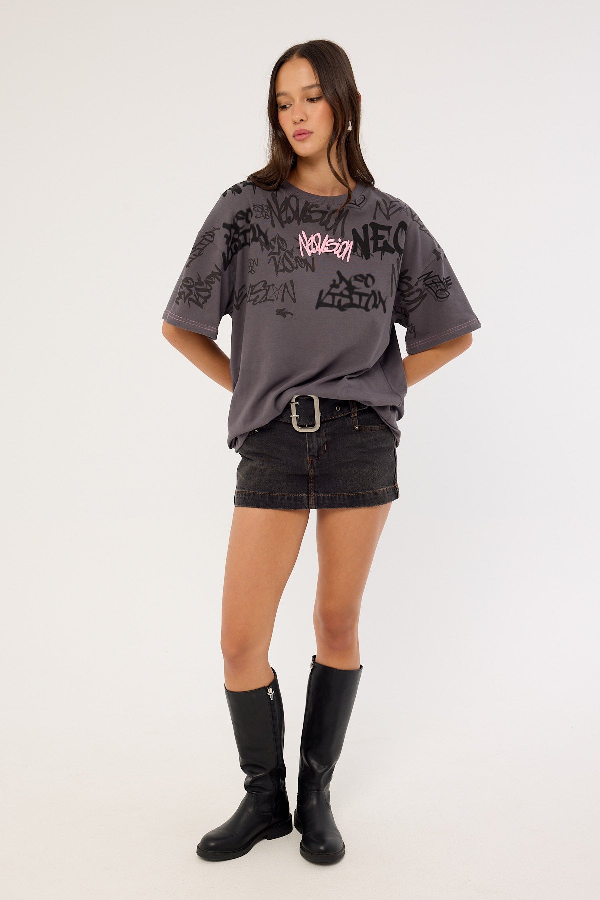 Neovision Tagger Relaxed Tee Washed Black