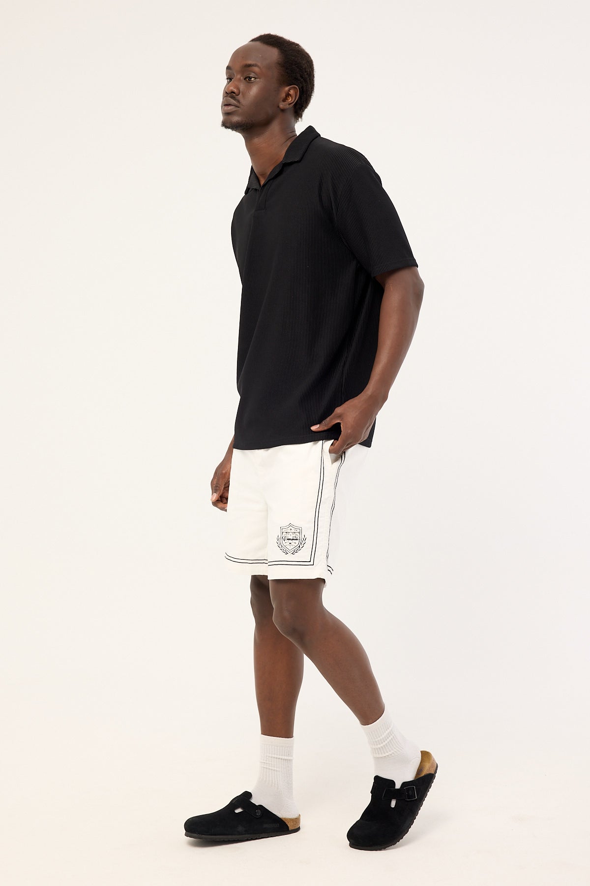 Common Need Token Elastic Waist Short White