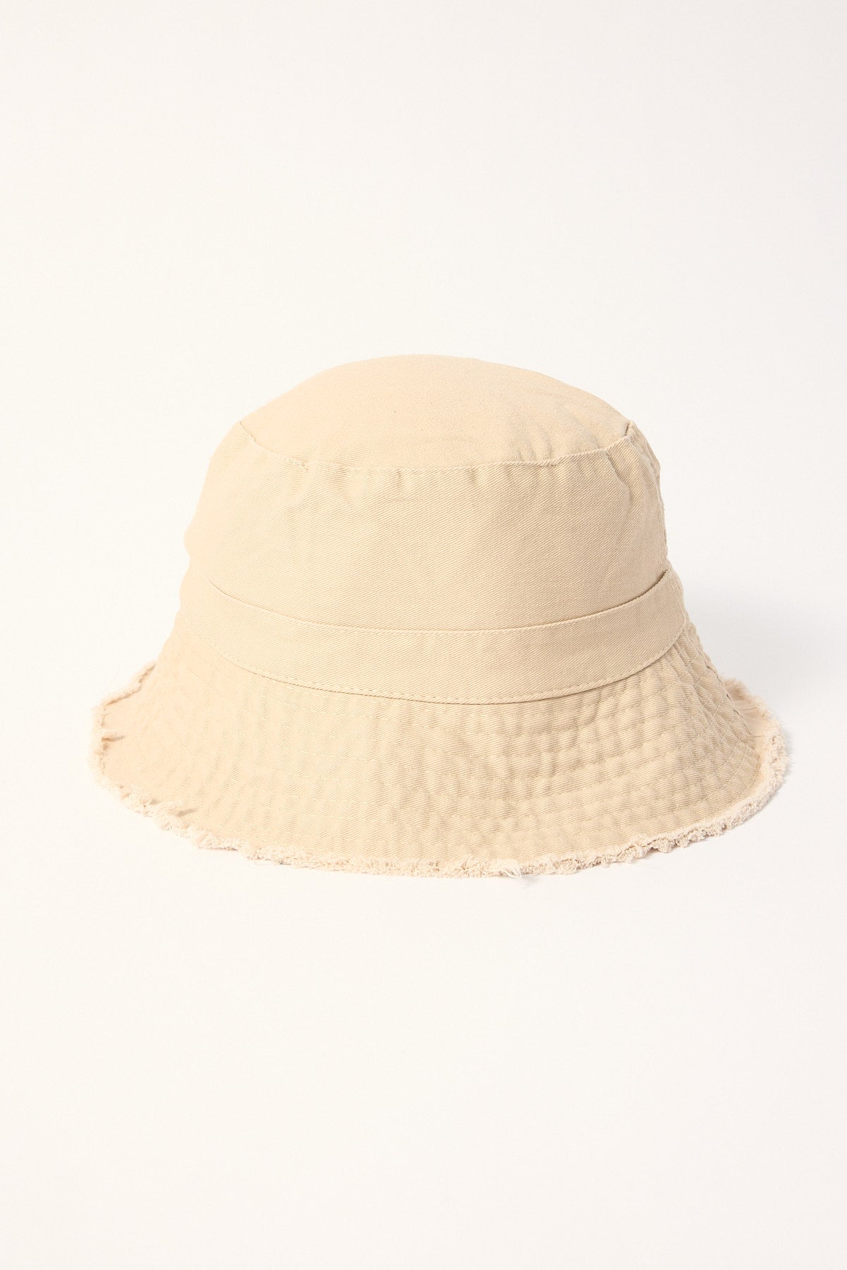 Token Poppy Frayed Bucket Hat White