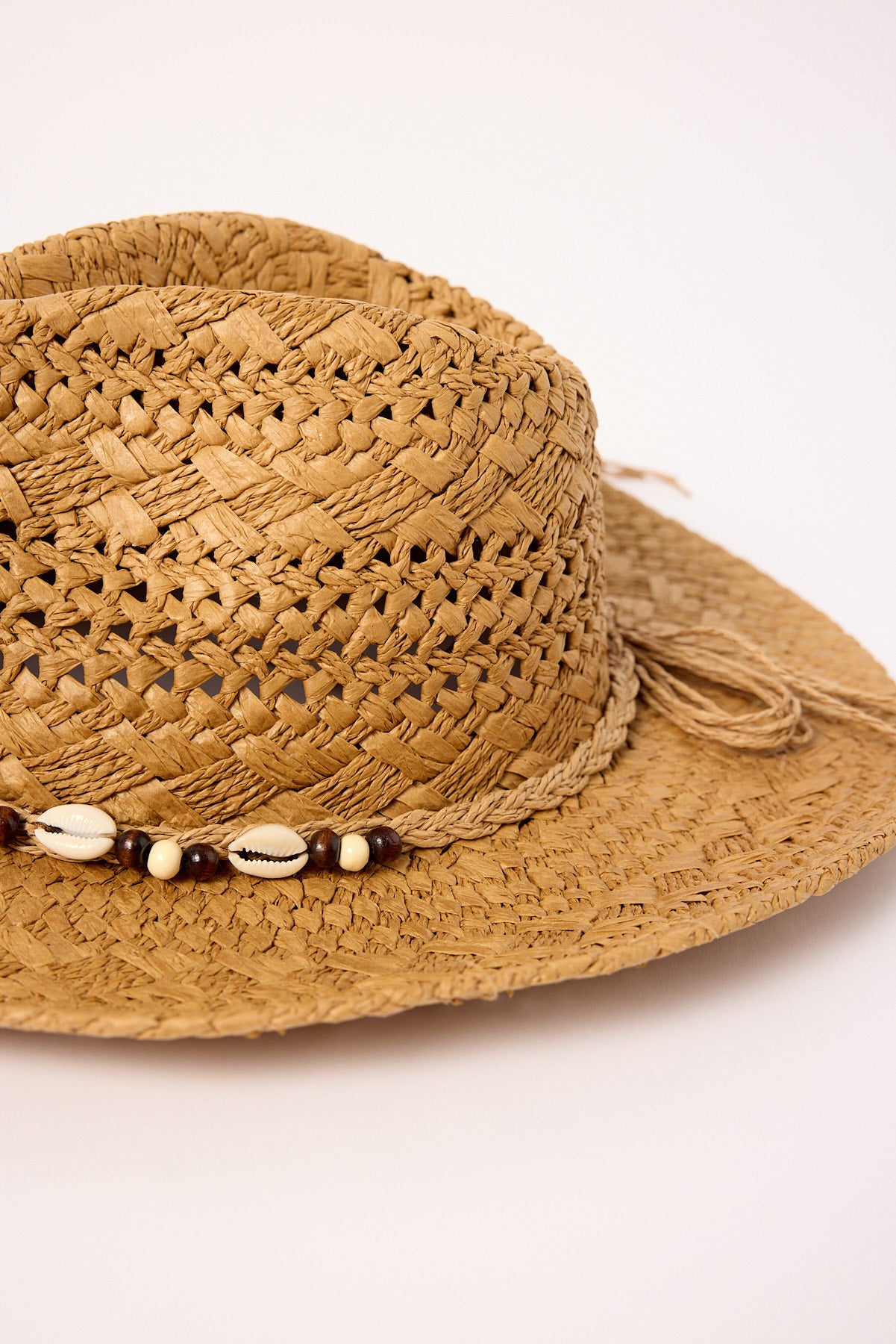 Token Cove Shell  Staw Hat Tan