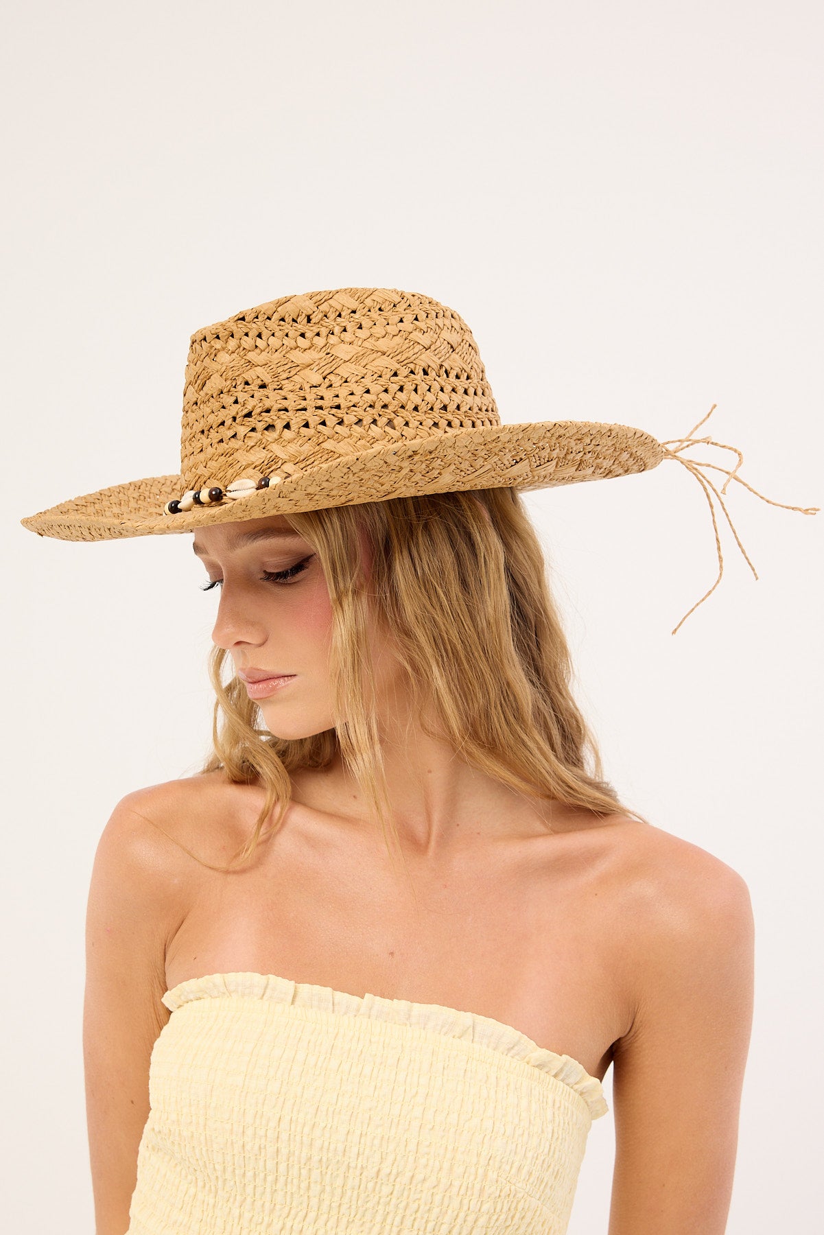 Token Cove Shell  Staw Hat Tan