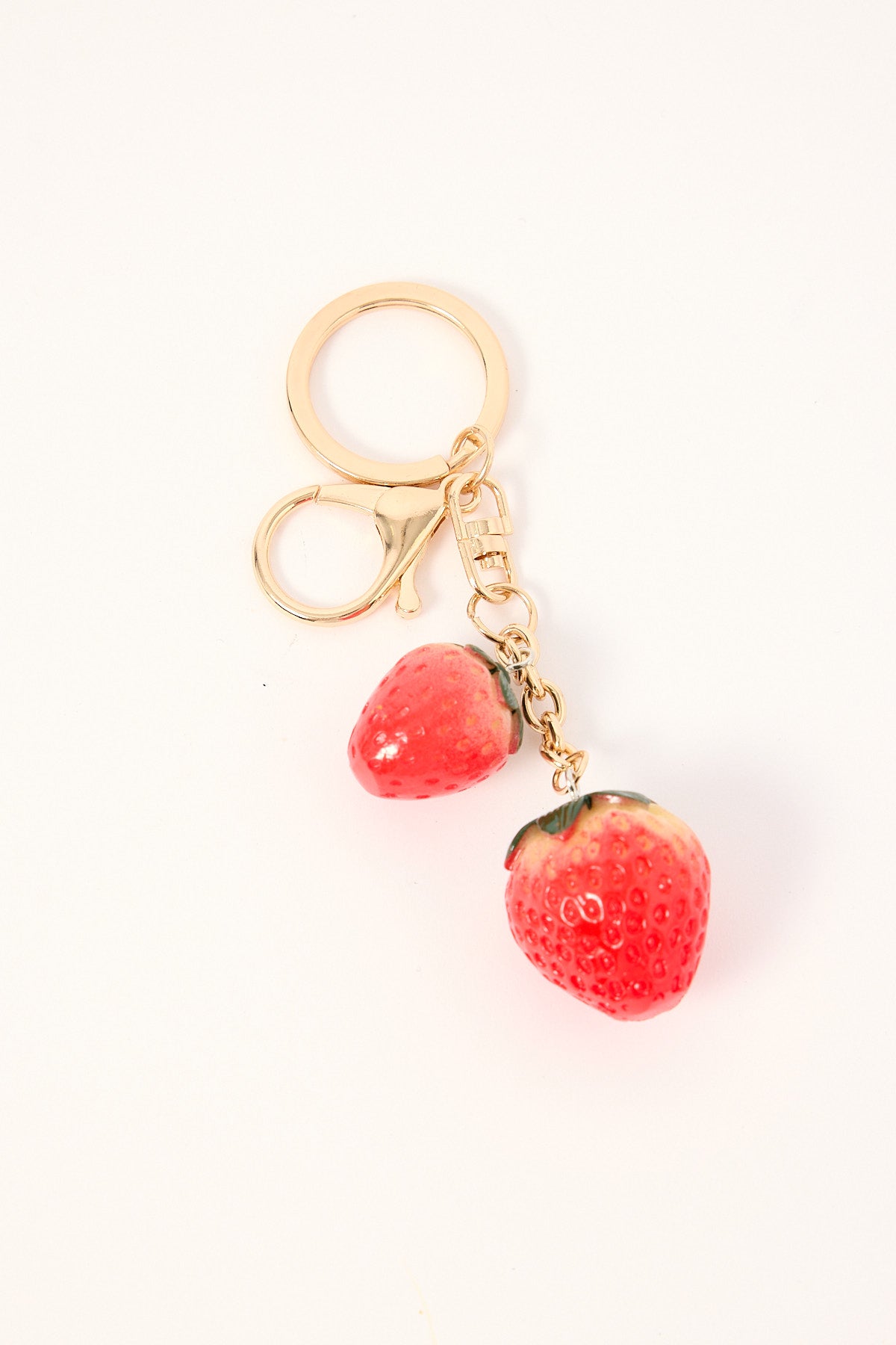 Token Little Strawberry Keyring Gold