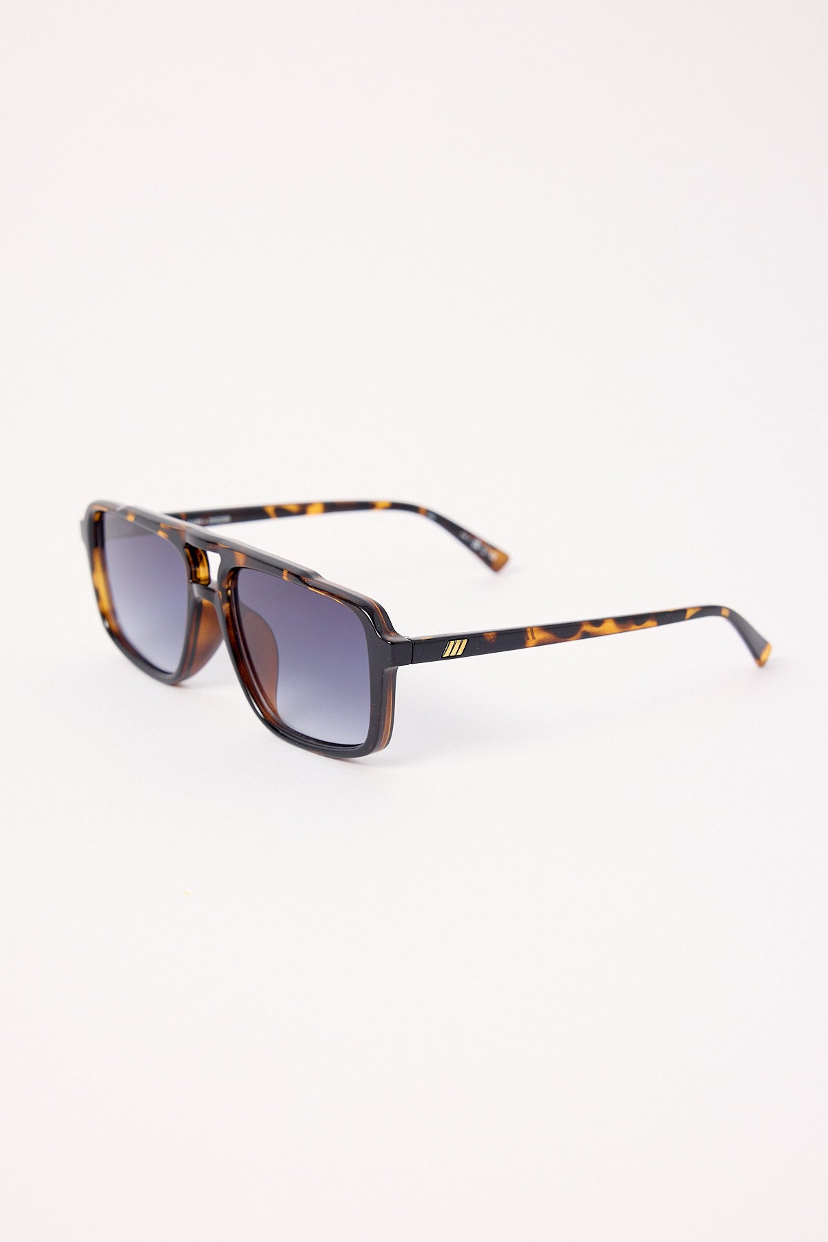 Le Specs Le Gars Tokyo Tort Smoke Grad