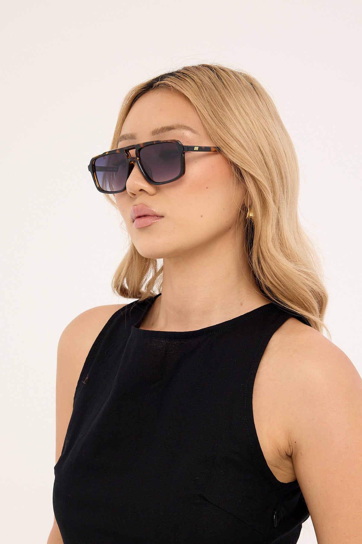 Le Specs Le Gars Tokyo Tort Smoke Grad