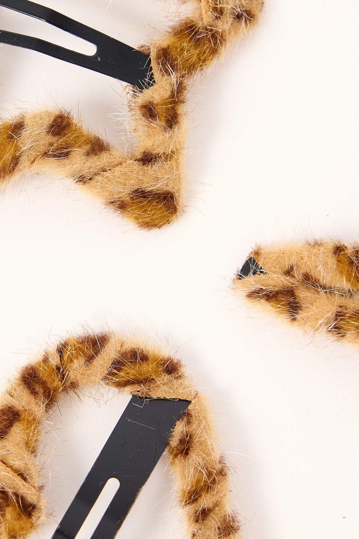 Token Fluffy Hair Clip Pack Animal Print