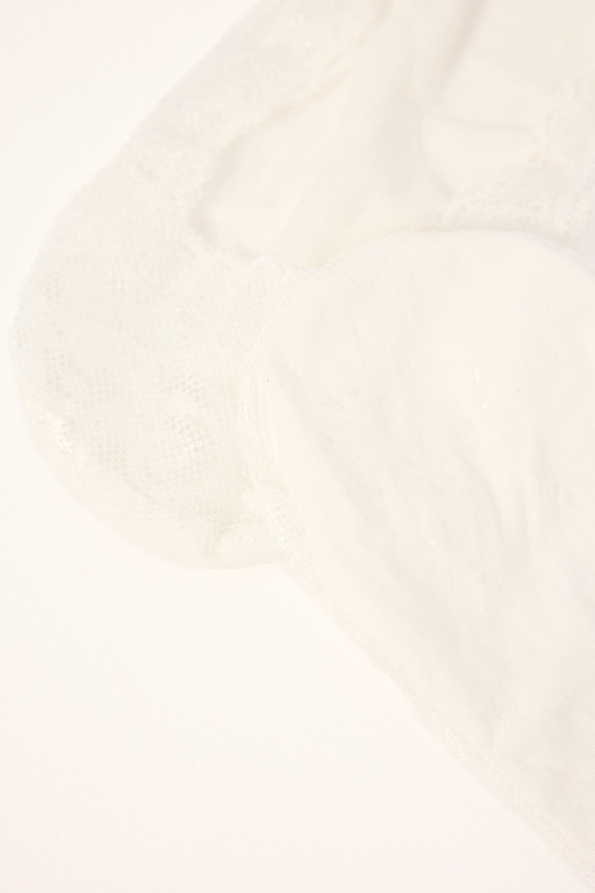 Token Lace Socket White