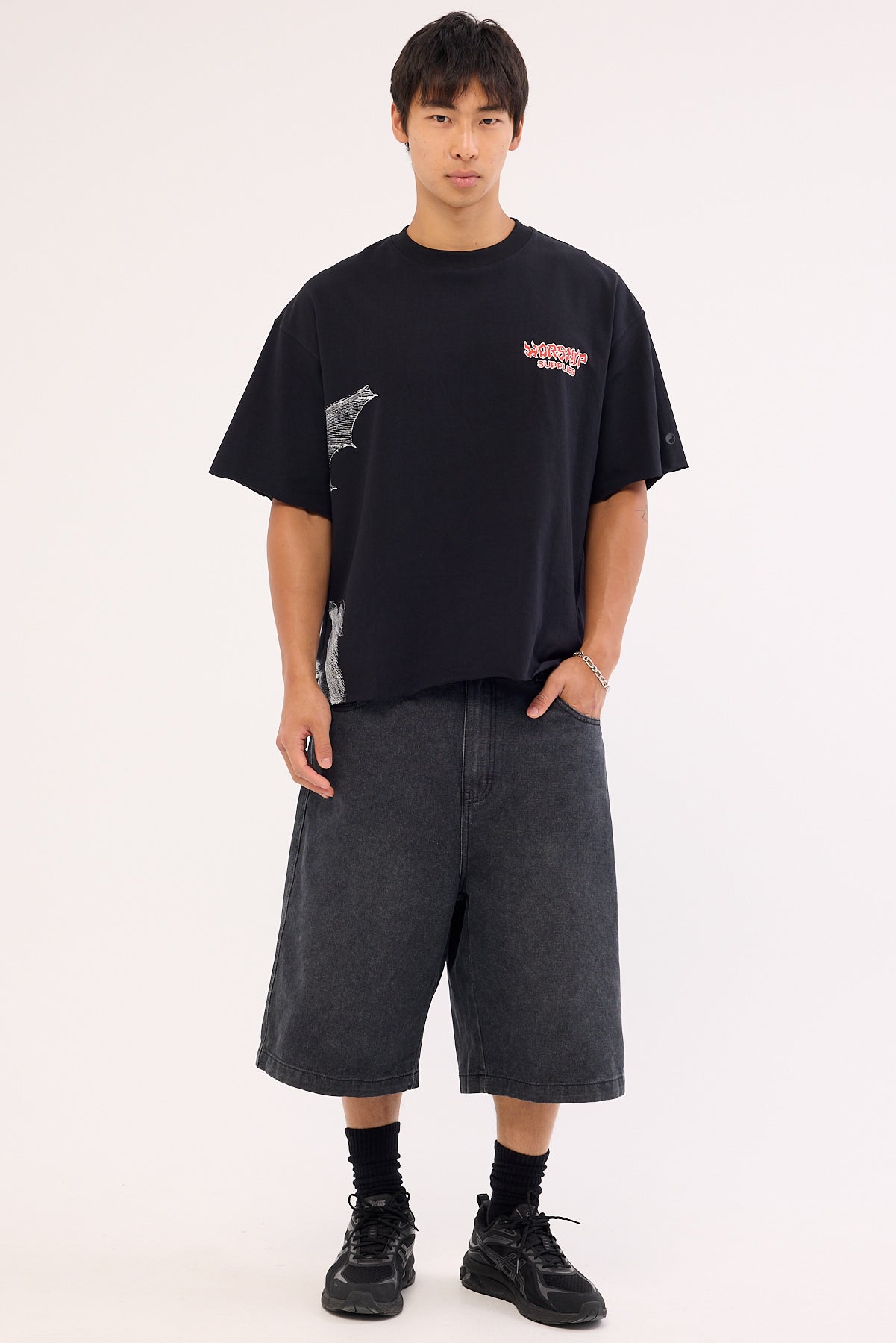 Worship Horns Box Crop Oversize Tee Black Black