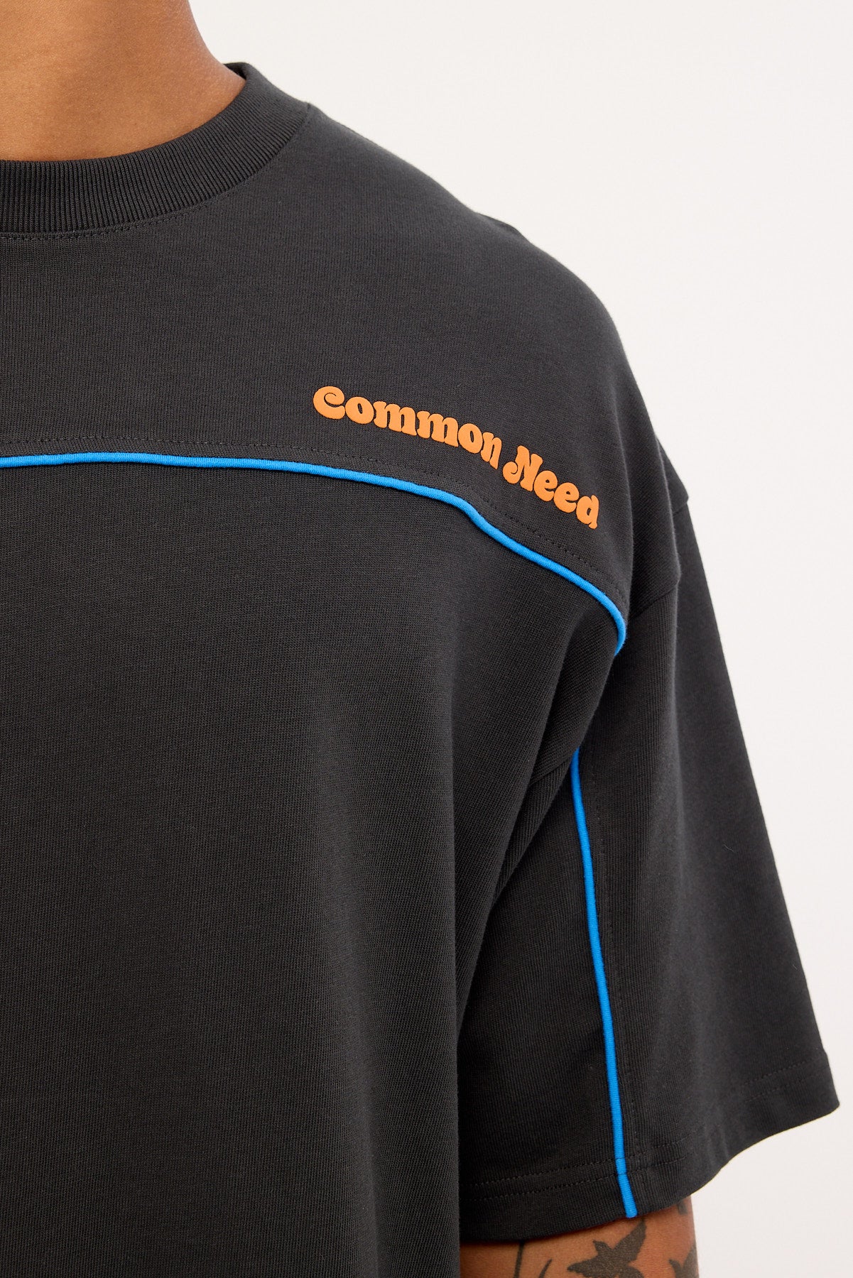 Common Need Shack Heavyweight Easy Tee Onyx