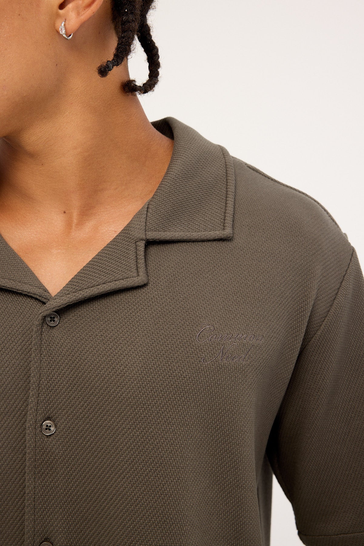 Common Need Alaric Boxy Cropped Resort Shirt Asphalt