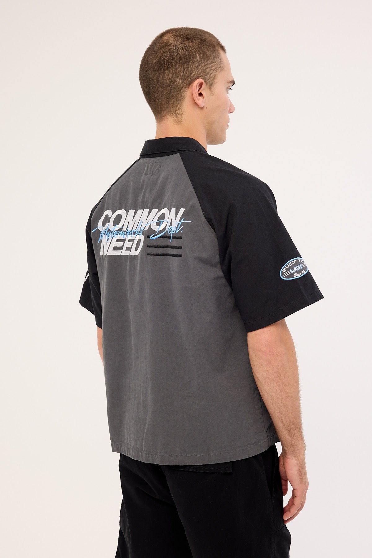 Common Need Ryder Boxy Standard Raglan Shirt Washed Black
