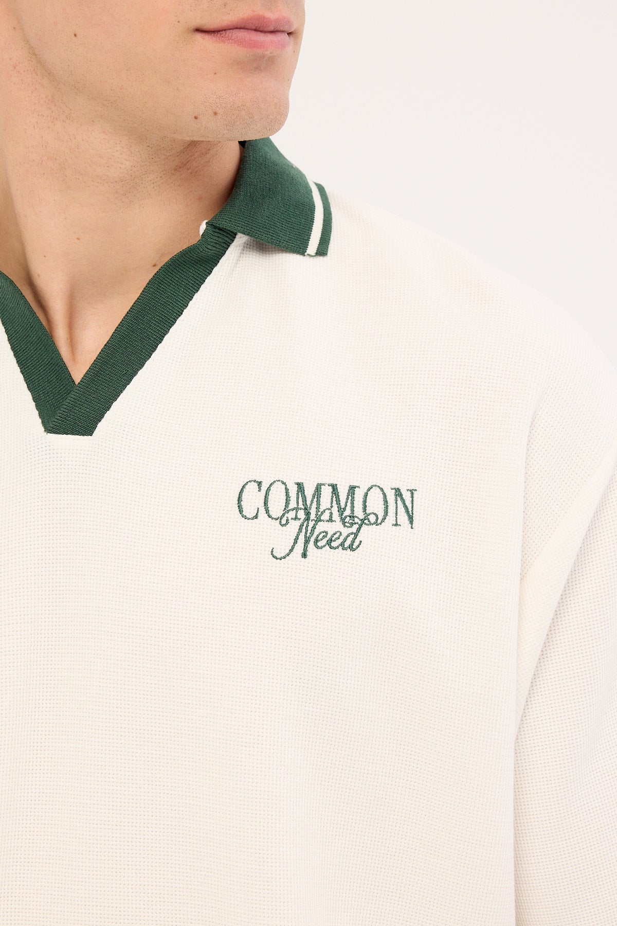 Common Need Charles Boxy Cropped Polo Off White