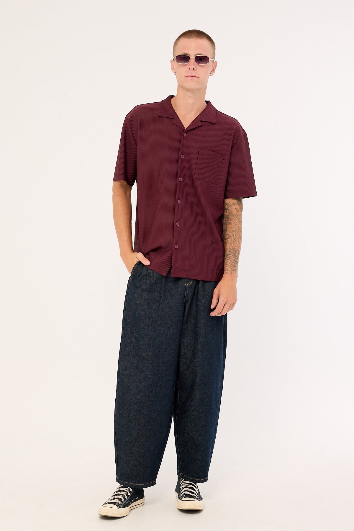 Common Need Austin Pleated Resort Shirt Burgundy