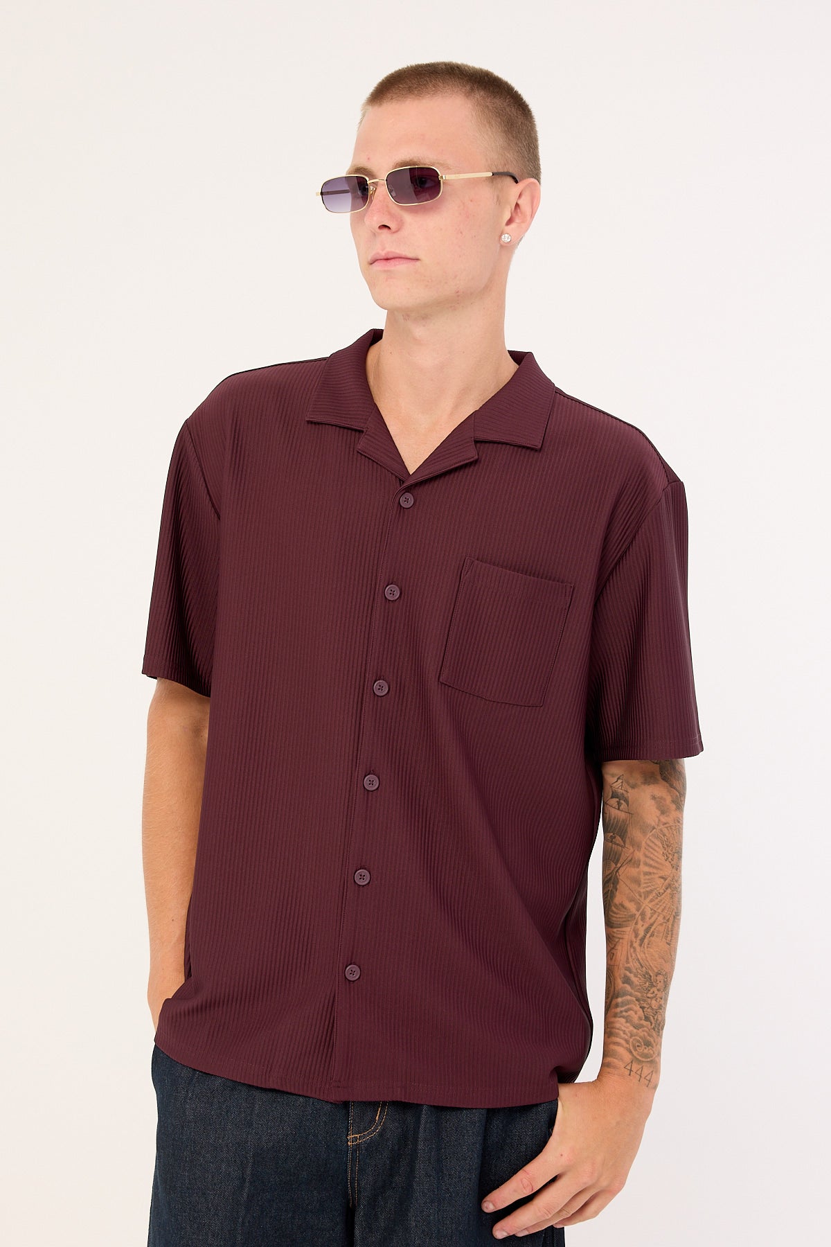 Common Need Austin Pleated Resort Shirt Burgundy