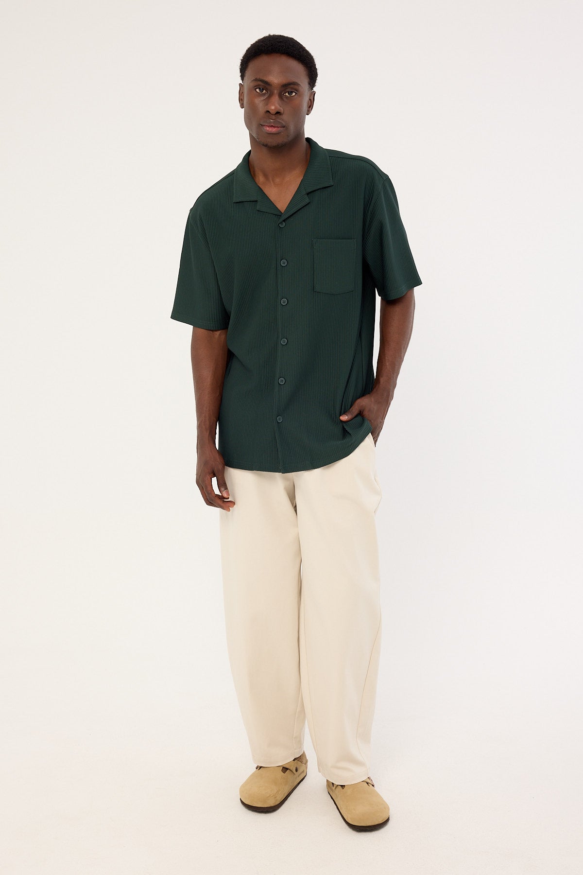 Common Need Austin Pleated Resort Shirt Dark Green
