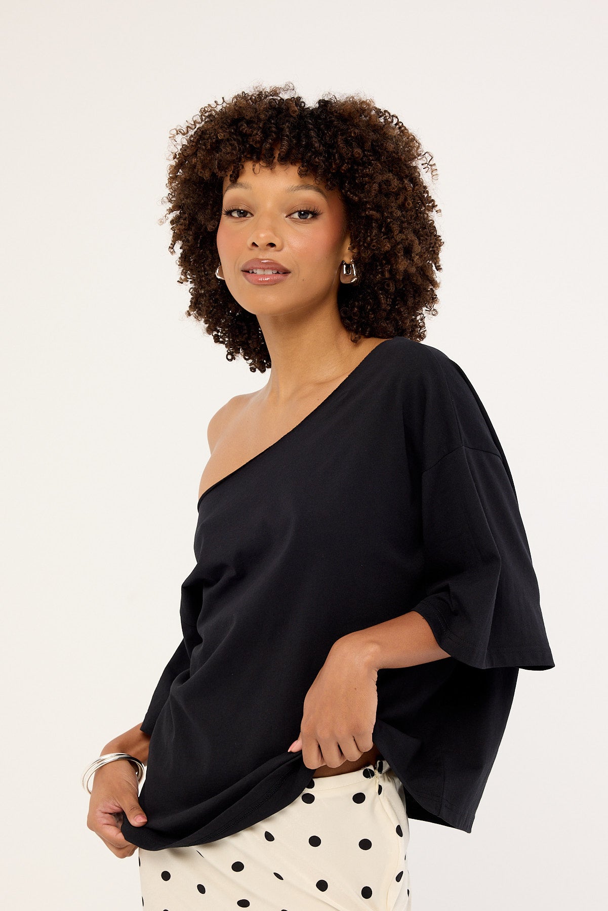 L&t Off Shoulder Relaxed Tee Black