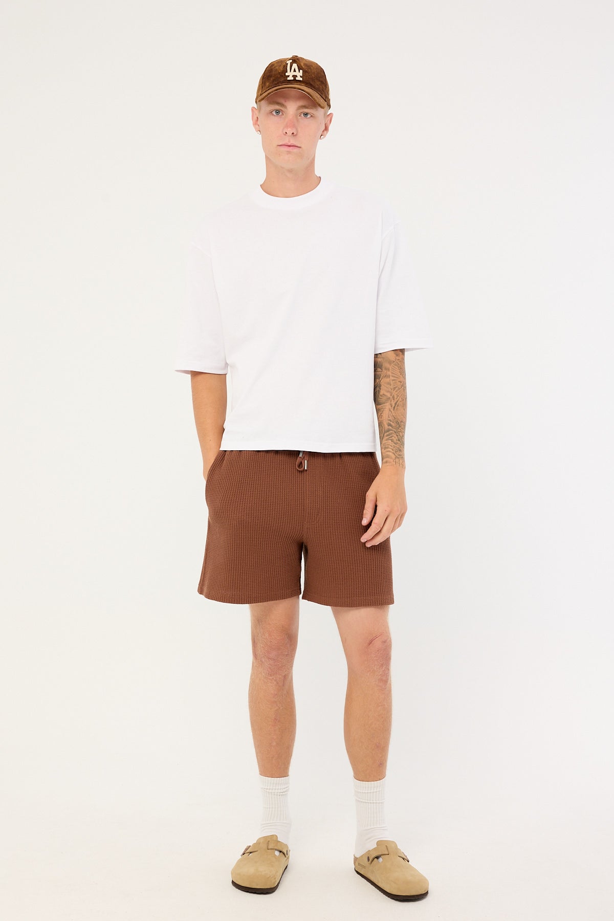 Common Need Slant Waffle Elastic Waist Short Mushroom