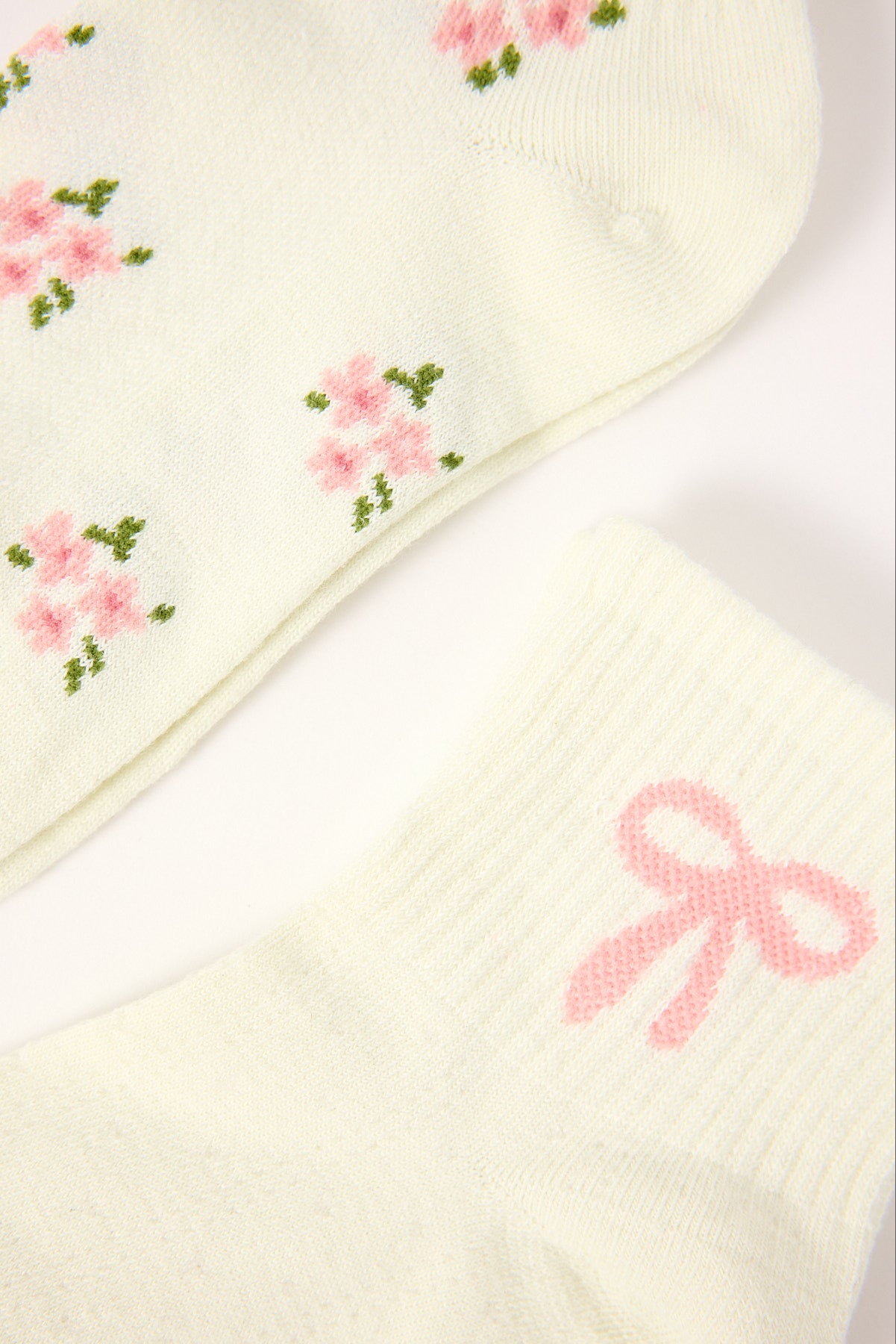 Token Daisy Bow Sock 2 Pack White