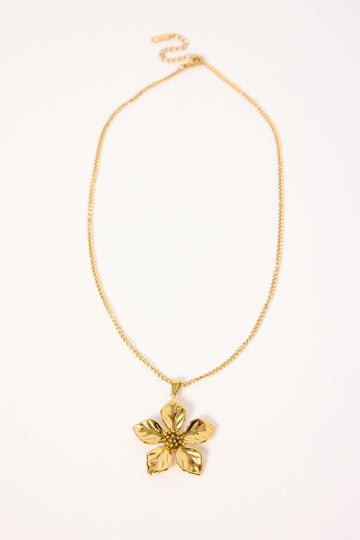 Token Astrid Flower Pendant Necklace Gold