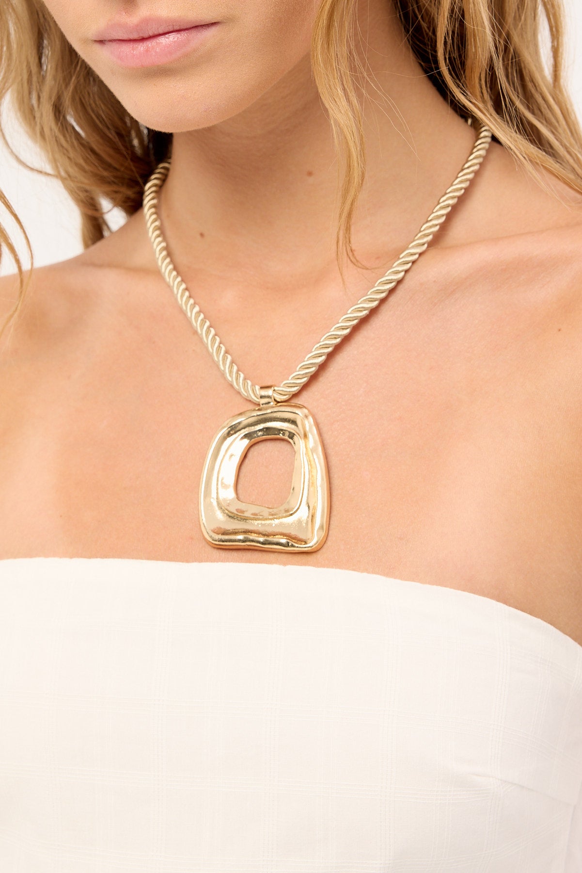 Token Campbell Statement Pendant Necklace Gold