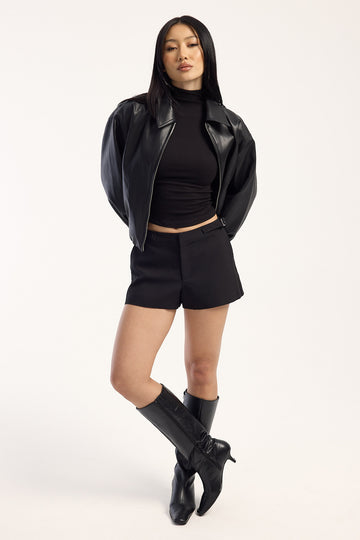 Perfect Stranger Giselle Mid Rise Shorts Black