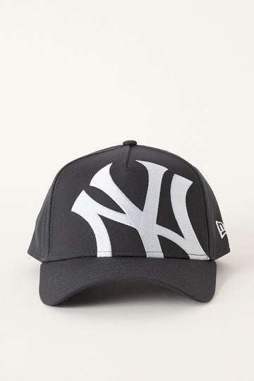 New Era Oversize Tilt 9Forty A-Frame New York Yankees Cap Grey