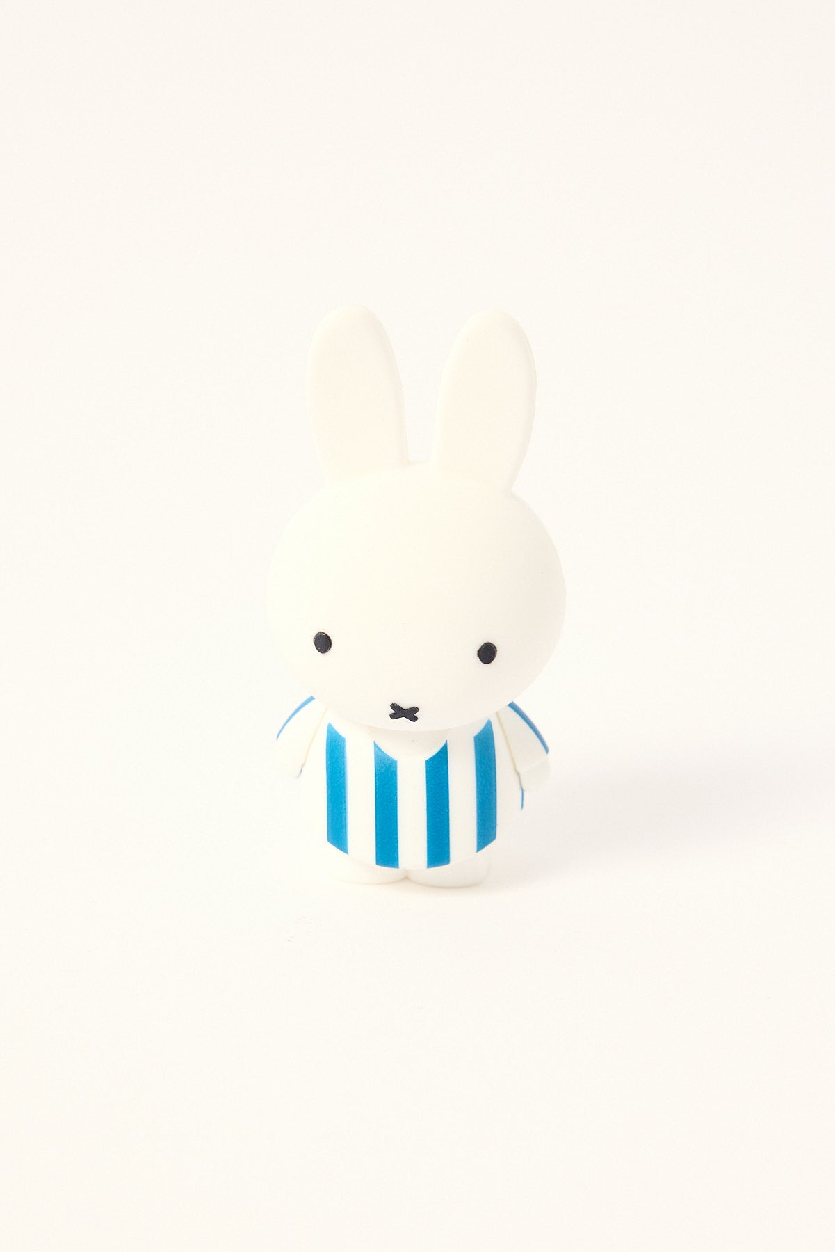 Bensons Trading Smoko Miffy Dressing Up Blind Box Figure Multi