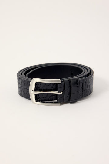 Common Need Flank Slim Leather Belt Black