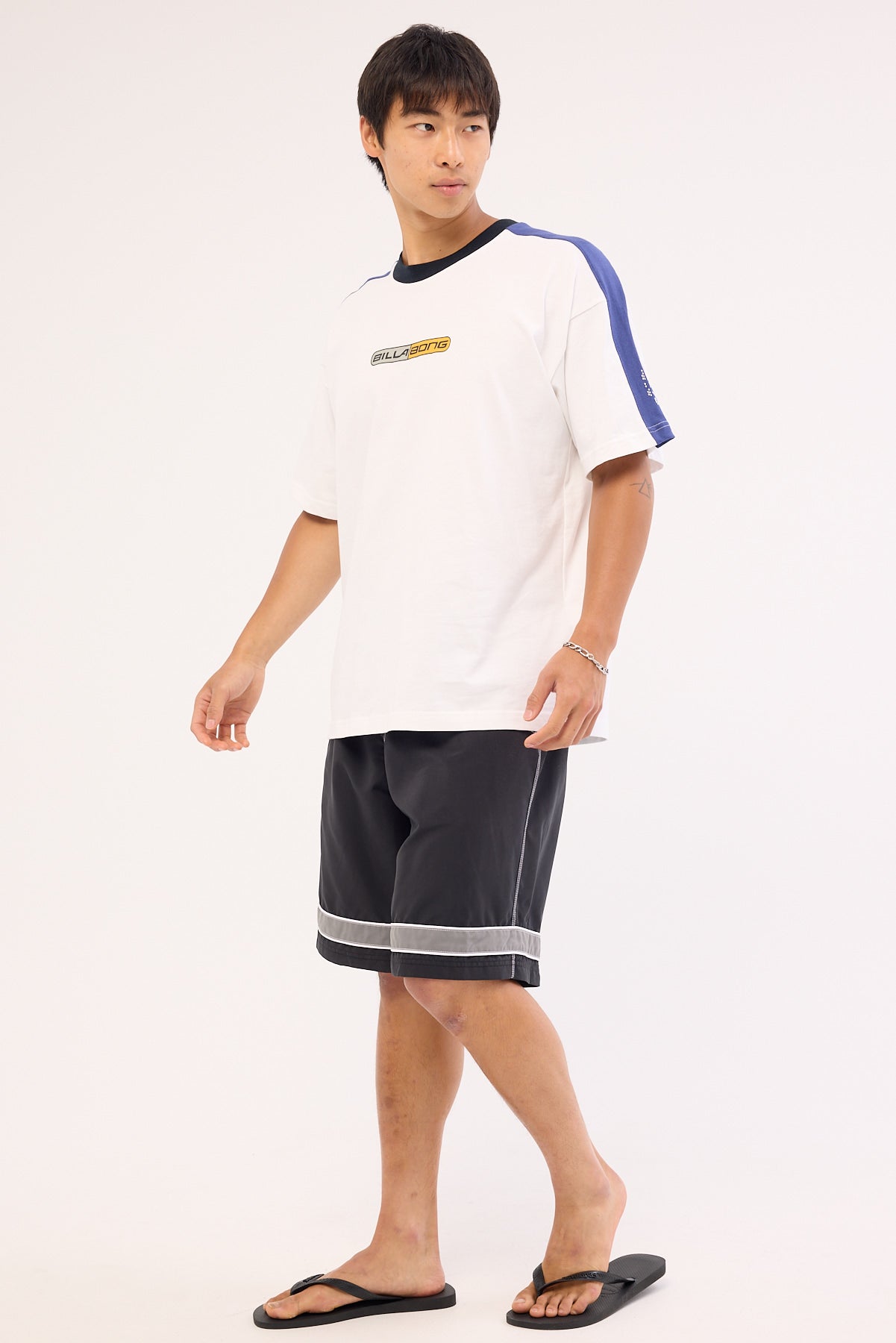 Billabong Throw On 2.0 Boardshort Black