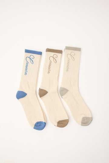 Common Need Pierce Sock 3 Pack Off White
