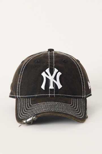 New Era 9Twenty Stencil Distress New York Yankees Cap Black