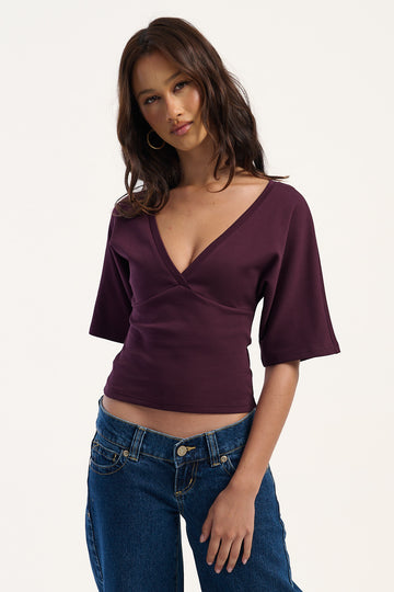 Luck + Trouble Suri V Neck T-shirt Plum