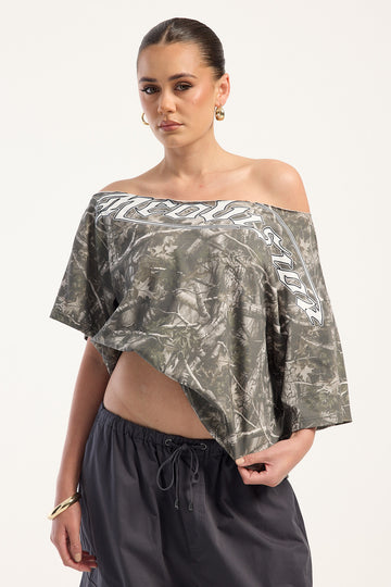 Neovision Terrain Off Shoulder Relaxed Tee Camo